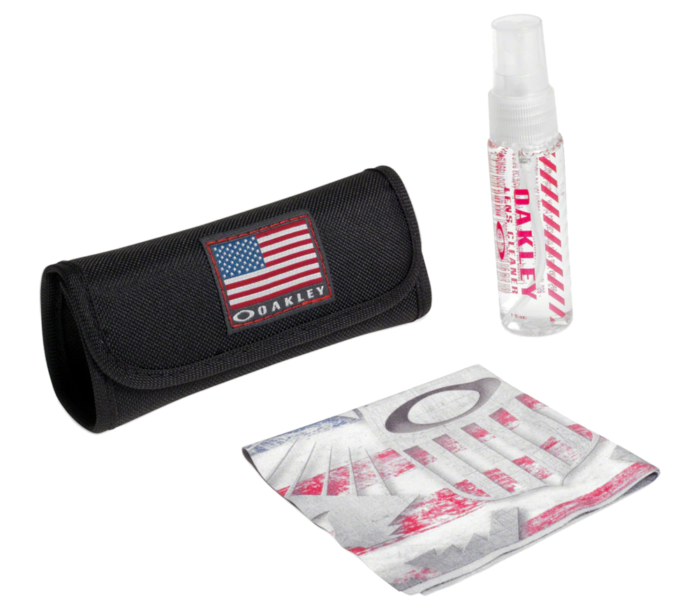Oakley Lens Cleaning Kit Negozio di pesca online Bass Store Italy
